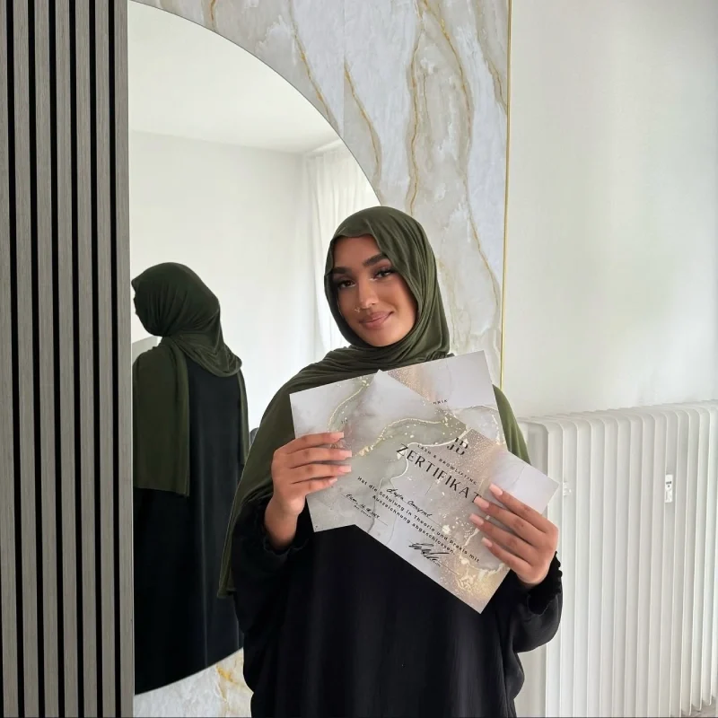 Lash- und Browlifting Schulung Essen Schülerin Lash- und Browlifting Schulung Essen Schülerin