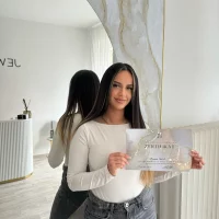 Wimpernschulung Essen Kundin