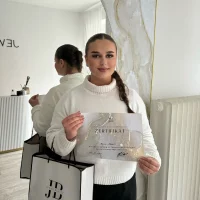 Wimpernschulung Essen Trainerin